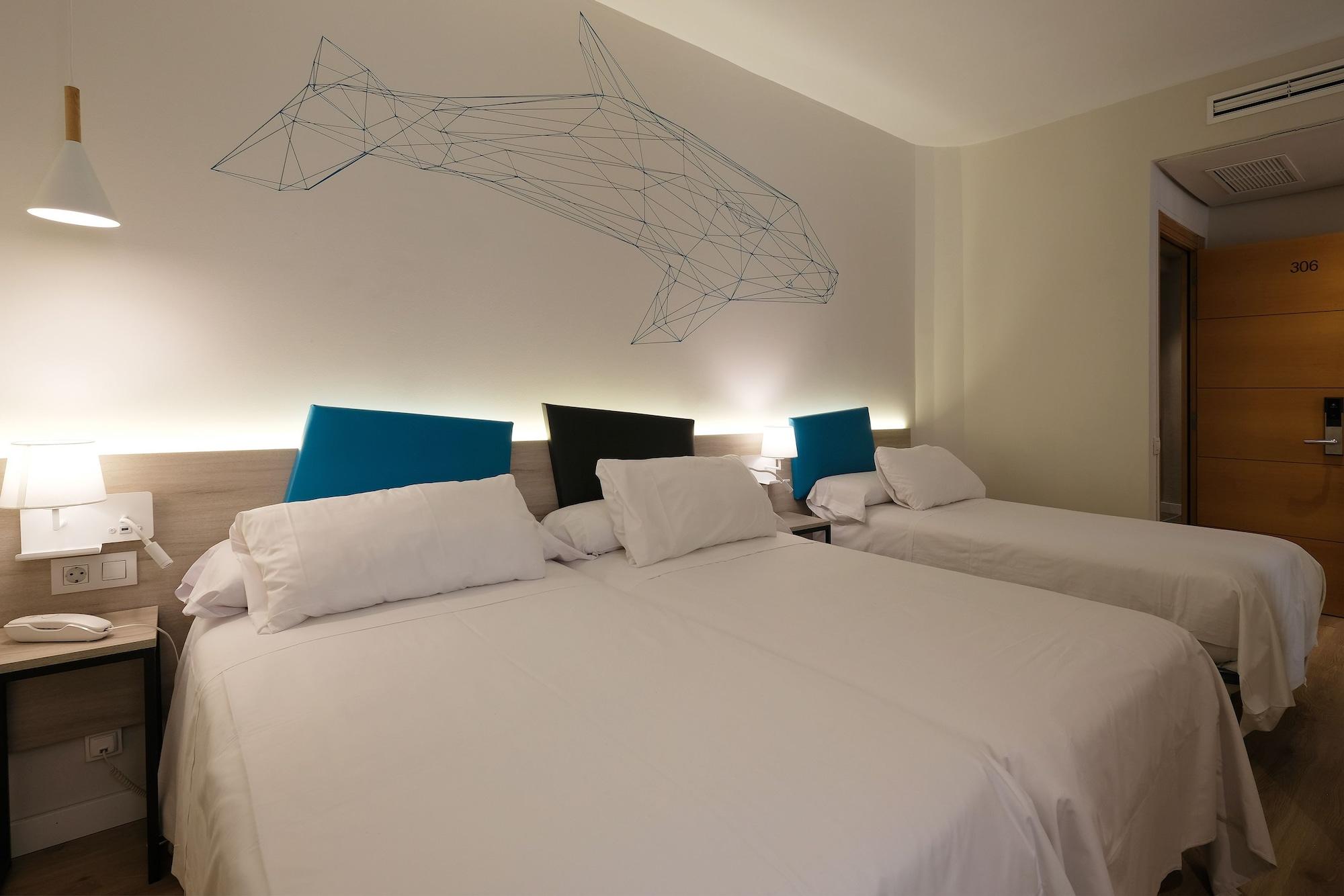 Hotel Mediterraneo Valenza Esterno foto