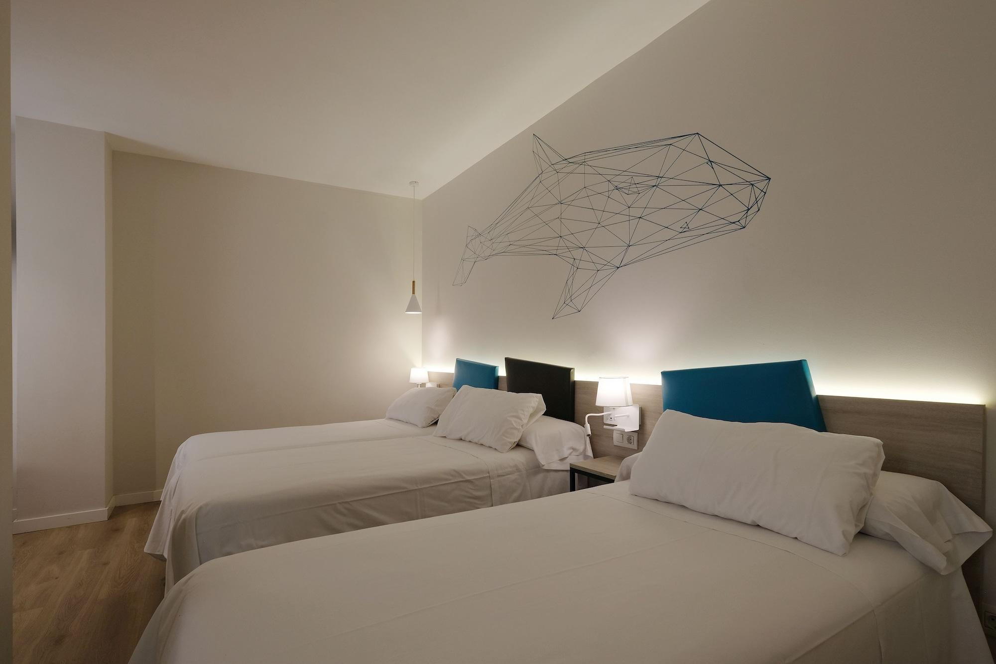 Hotel Mediterraneo Valenza Esterno foto