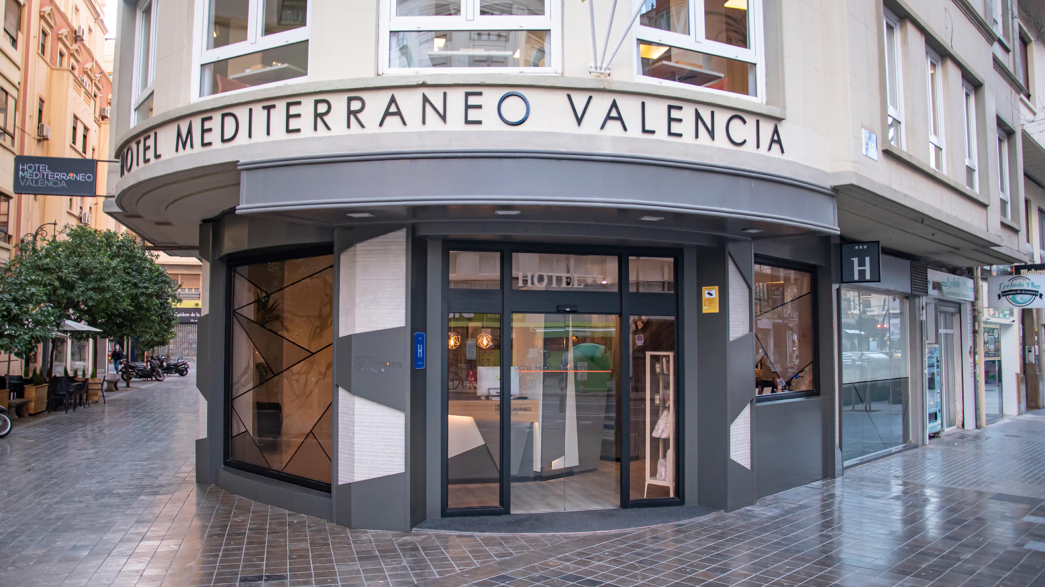 Hotel Mediterraneo Valenza Esterno foto
